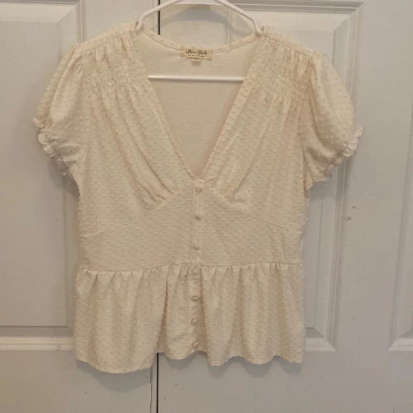 Ultra flirt cream polkadot shirt, size, large V-neck short sleeve - Picture 1 of 5